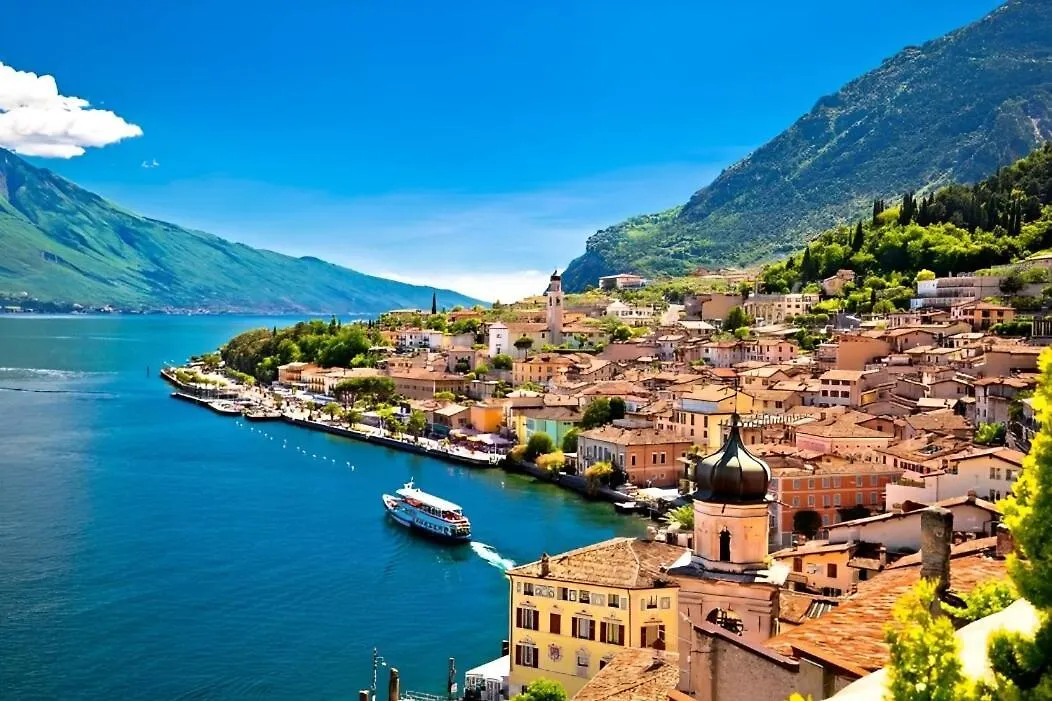 Appartement Tignale - Charme Rustico, Vista Lago Con Parcheggio