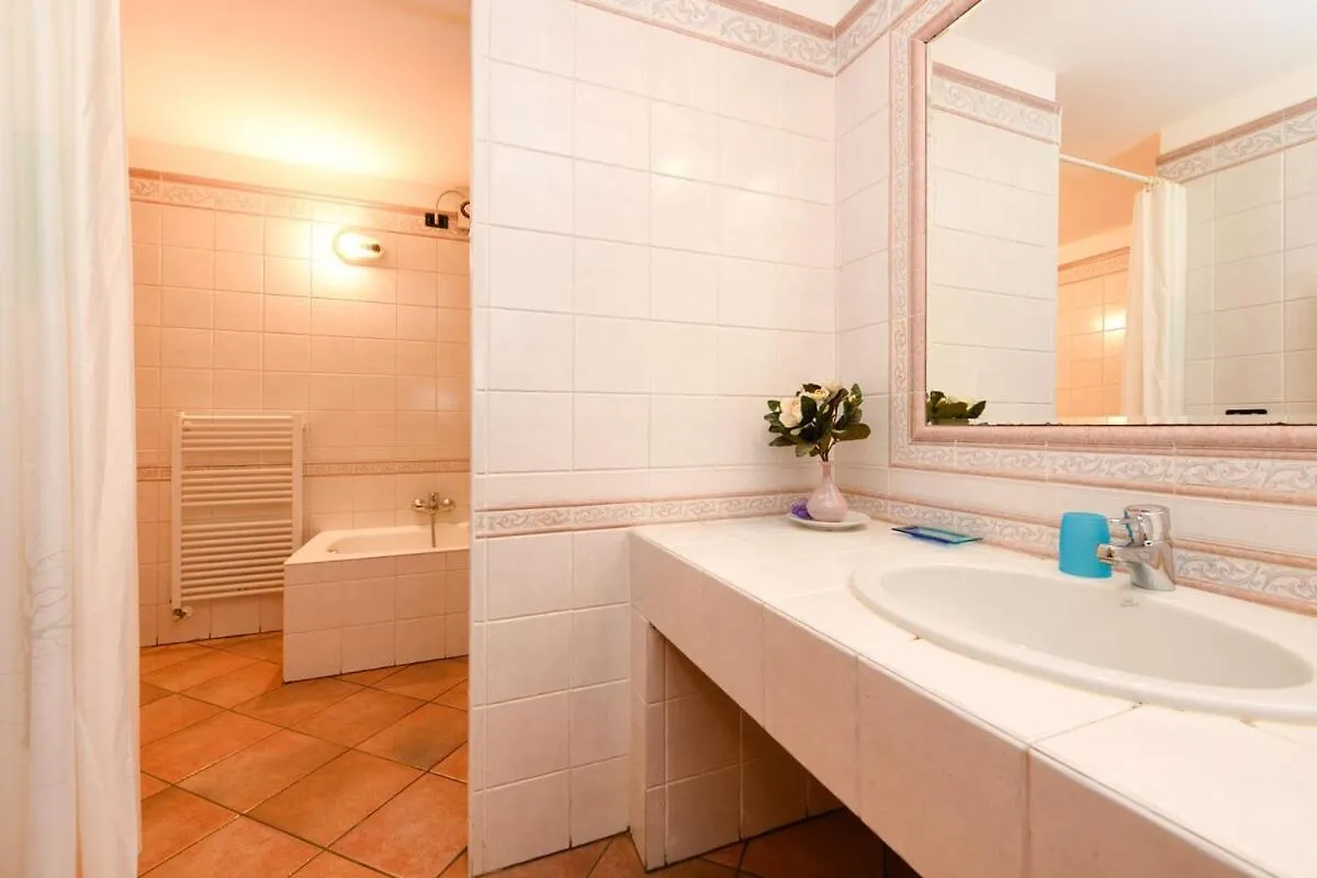Appartement Tignale - Charme Rustico, Vista Lago Con Parcheggio Italie