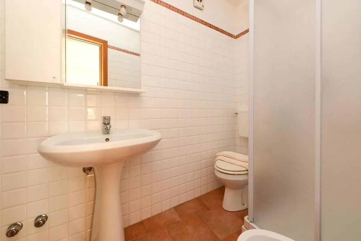 Tignale - Charme Rustico, Vista Lago Con Parcheggio Appartement